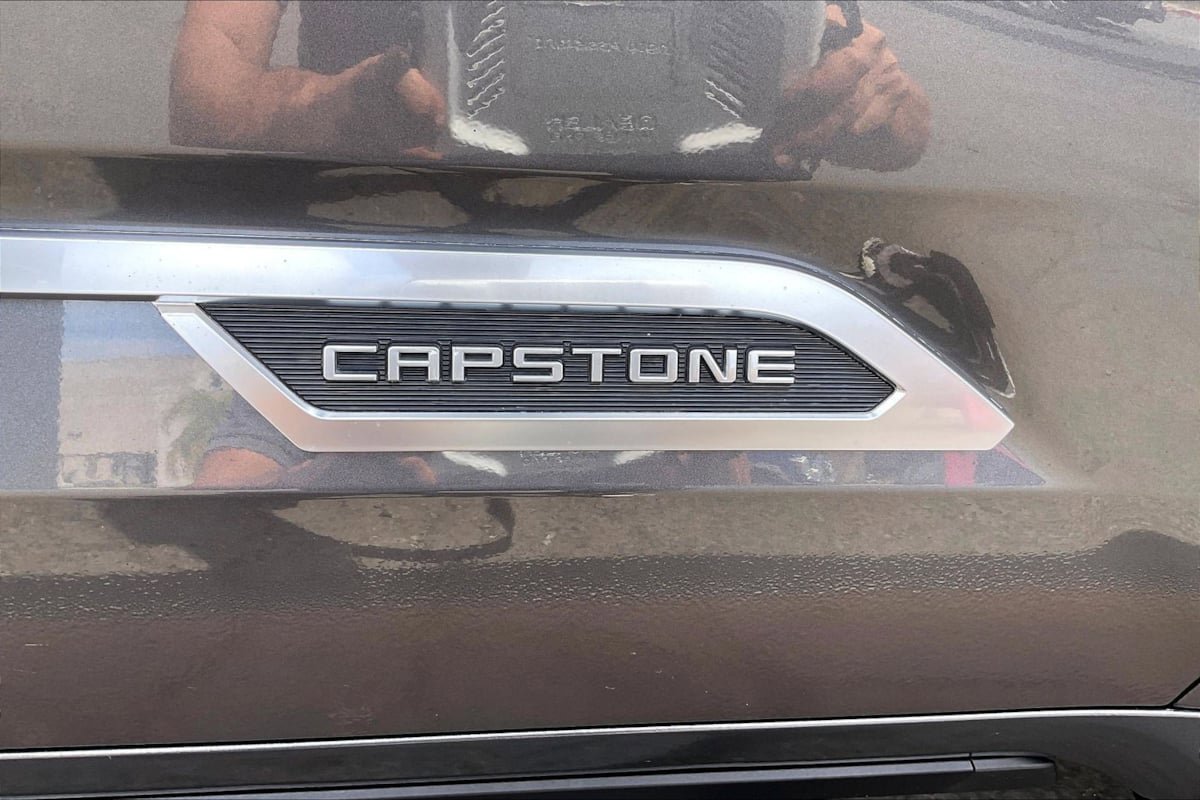 Used 2023 Toyota Sequoia Capstone AWD/4WD image 8