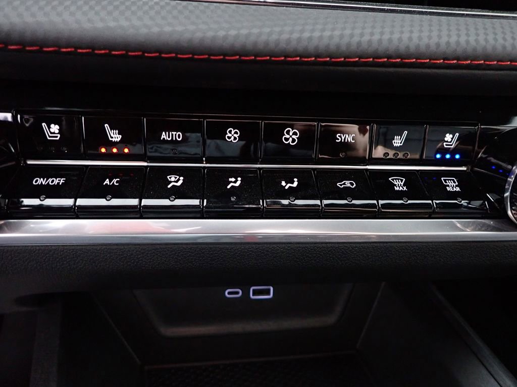 Used 2026 Chevrolet Equinox RS w/ Convenience Package III image 5