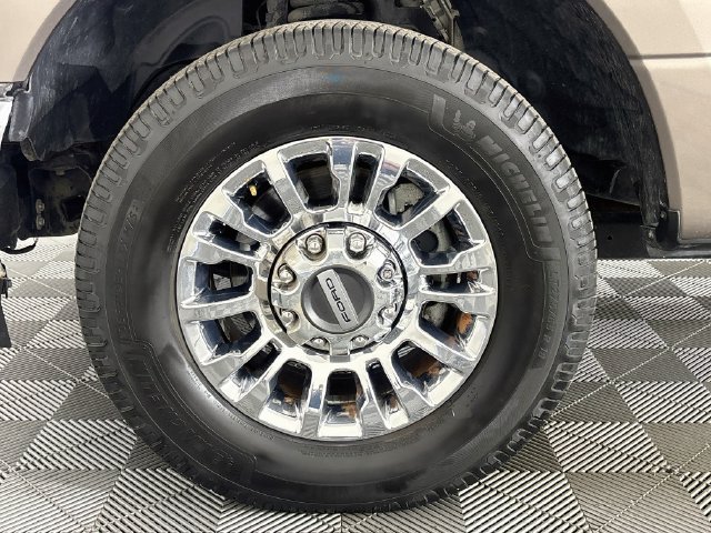 Used 2020 Ford F250 XLT w/ XLT Premium Package RWD image 36