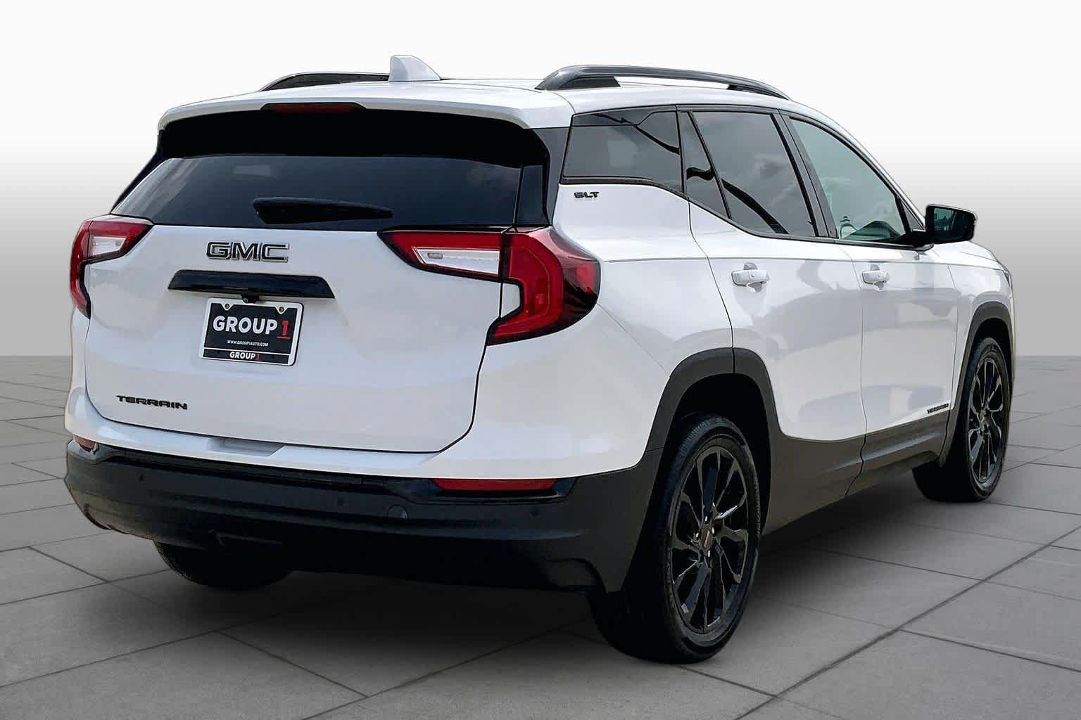 Certified 2023 GMC Terrain SLT w/ Elevation Edition FWD image 13