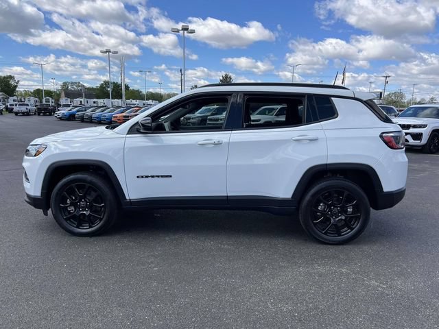 New 2026 Jeep Compass Latitude AWD/4WD image 4