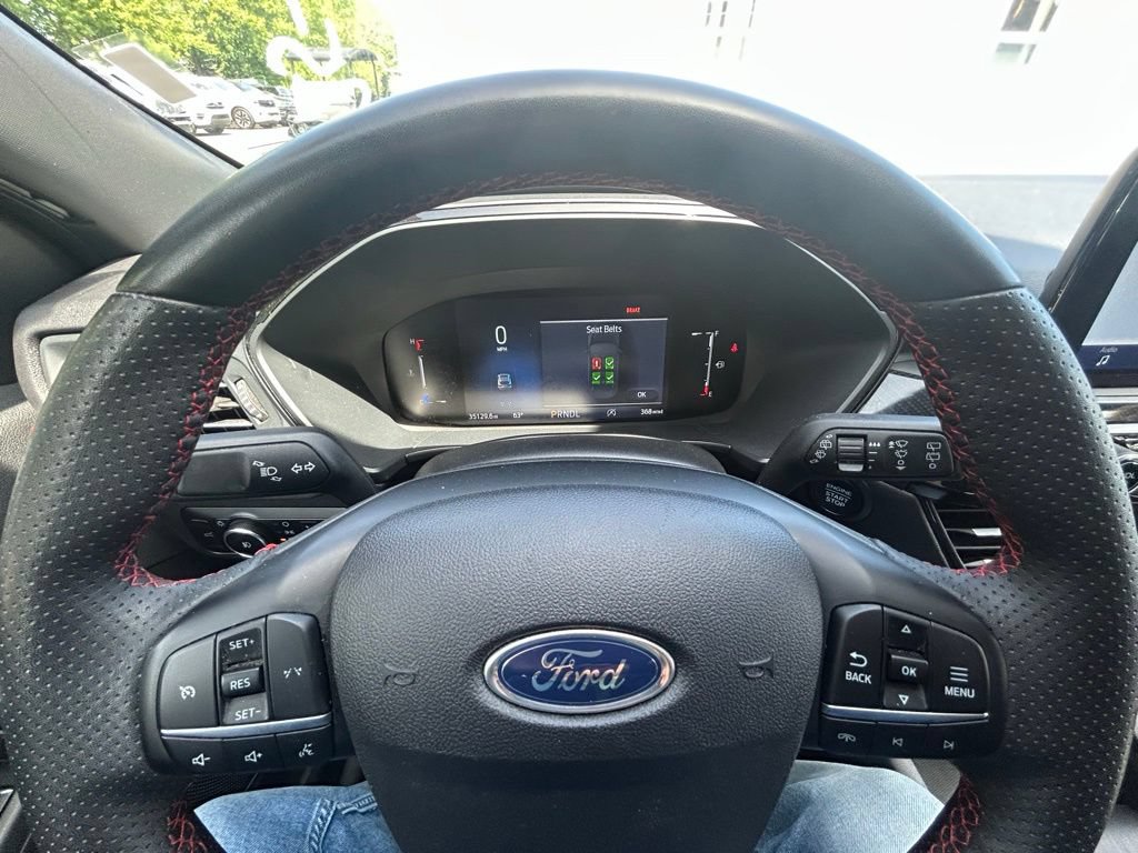Used 2025 Ford Escape ST-Line Select AWD/4WD image 15
