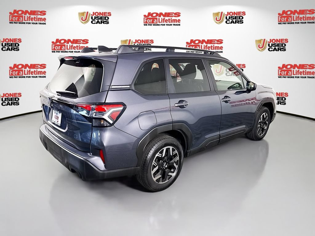 Certified 2025 Subaru Forester Premium AWD/4WD image 16