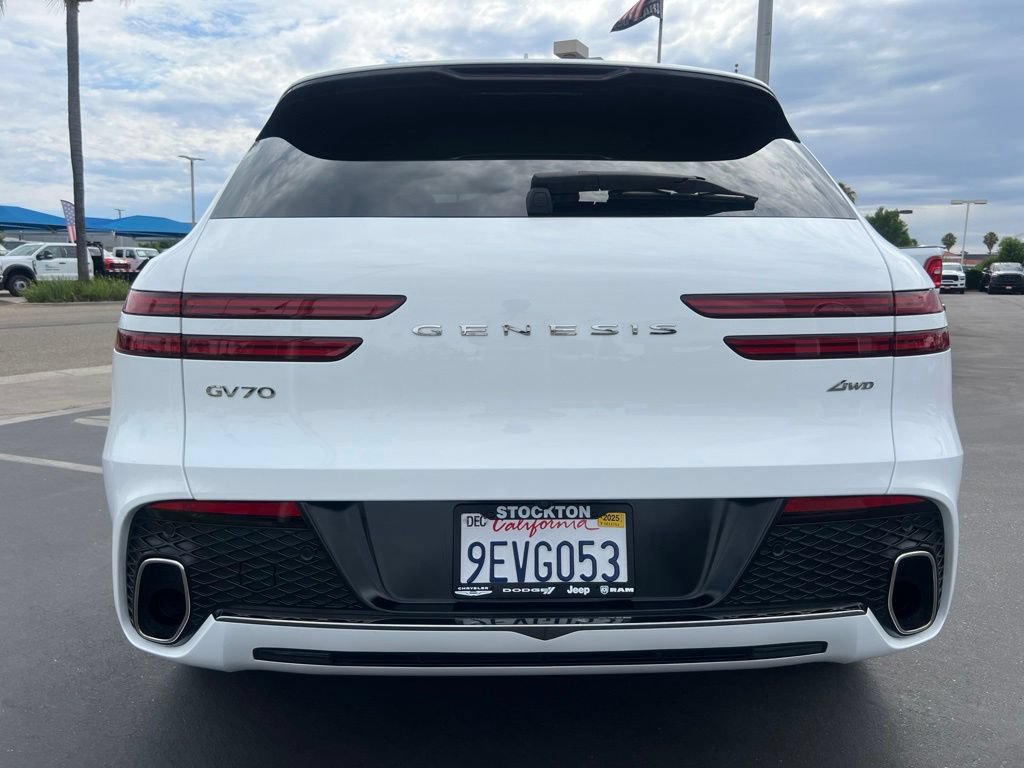 Used 2023 Genesis GV70 2.5T w/ Select Package AWD/4WD image 19
