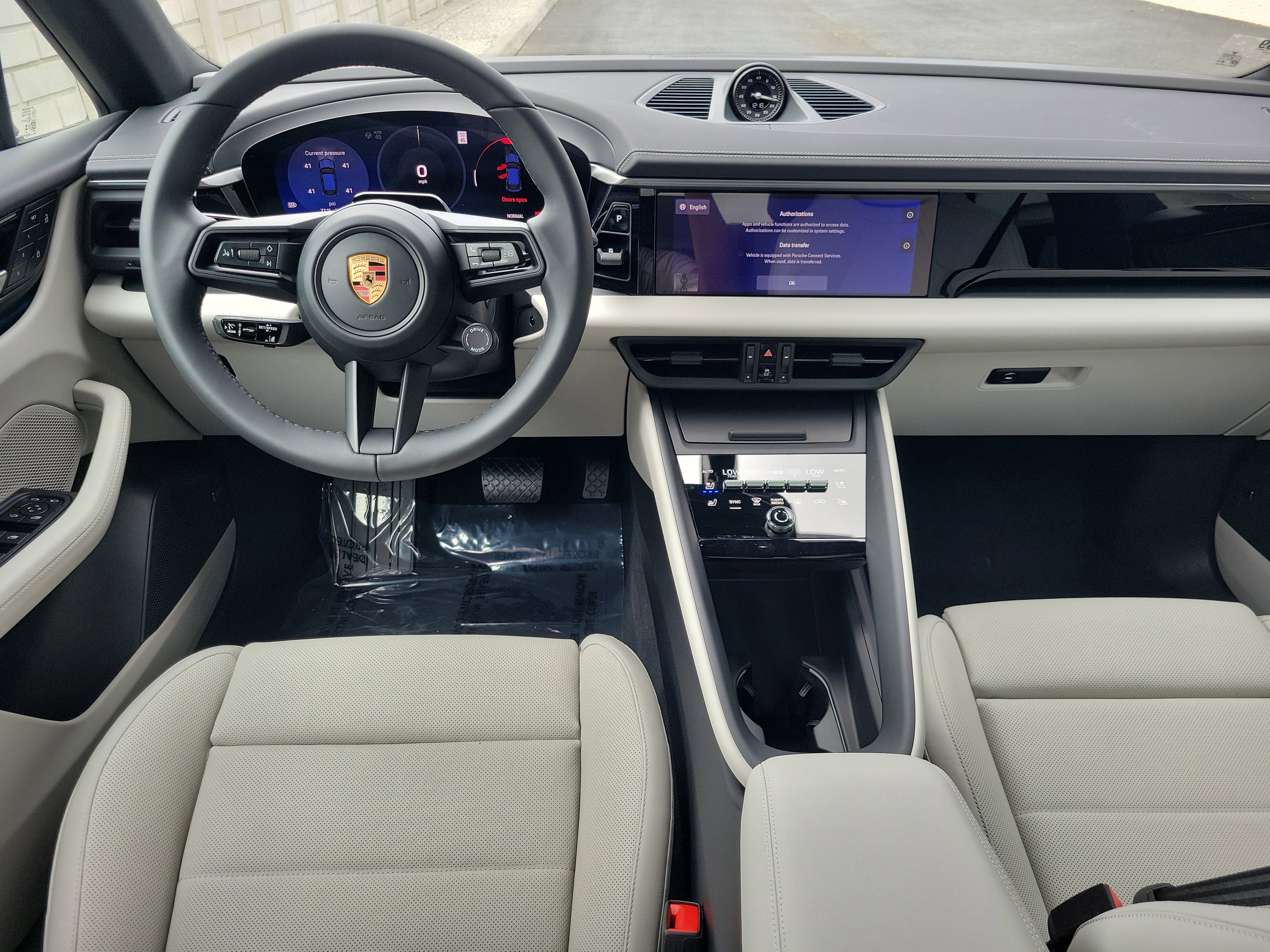 New 2026 Porsche Macan Electric image 15