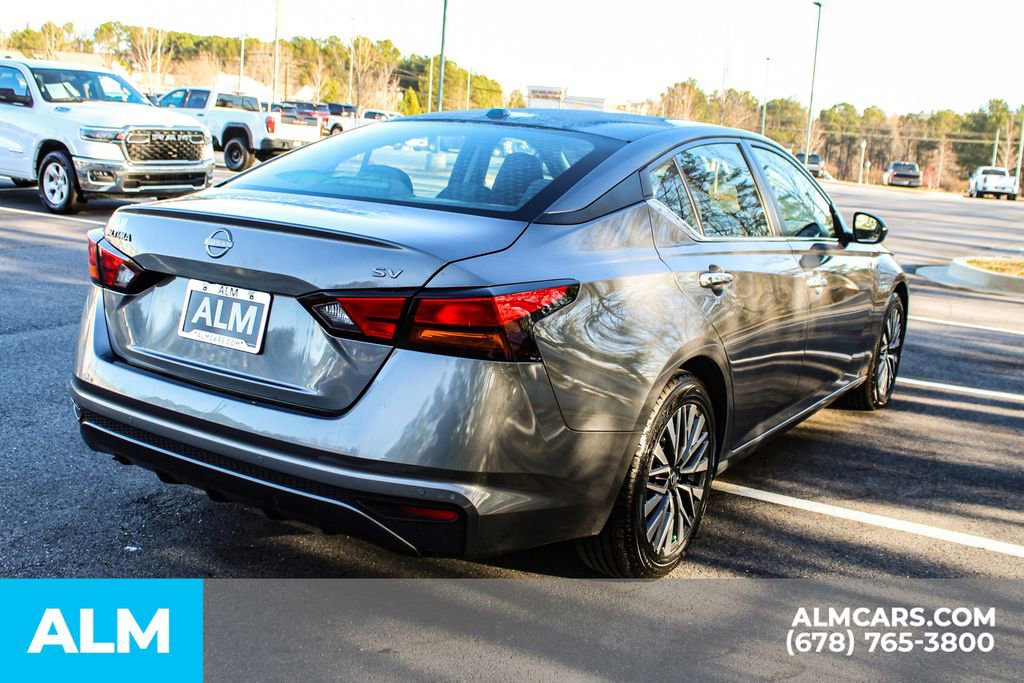 Used 2024 Nissan Altima 2.5 SV image 6