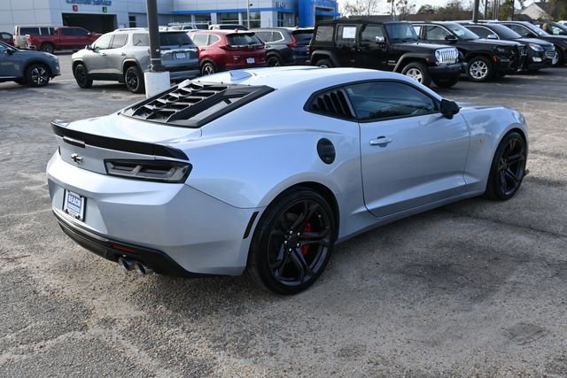 Used 2018 Chevrolet Camaro SS image 5