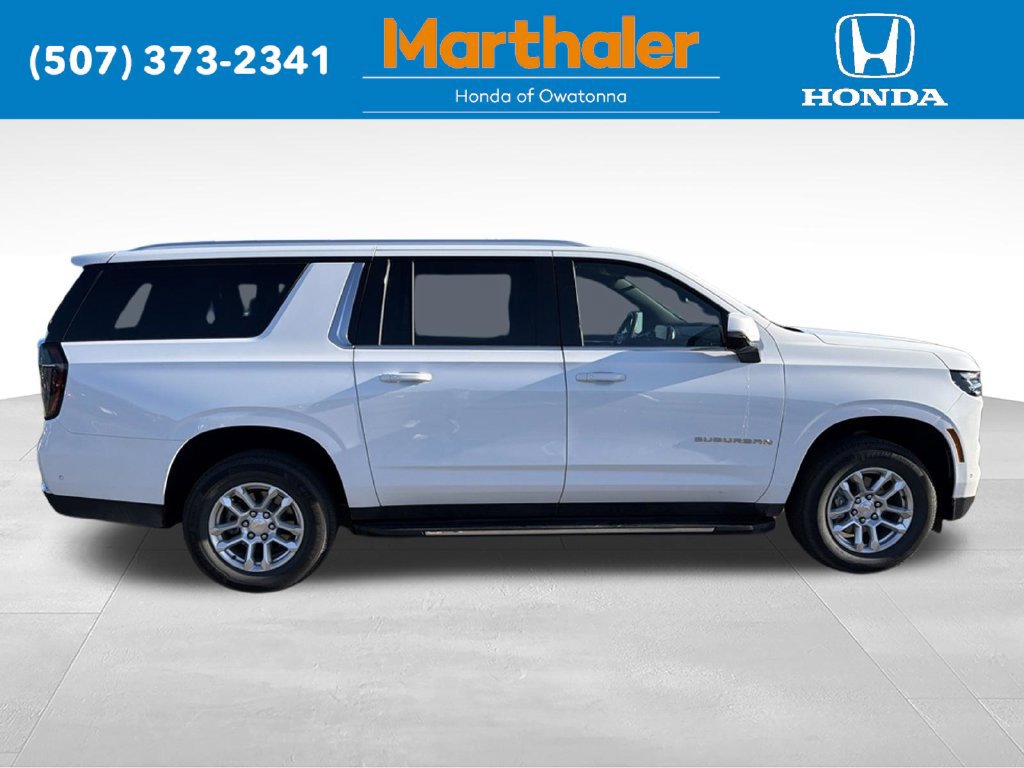 Used 2026 Chevrolet Suburban LT w/ Comfort Package AWD/4WD image 6