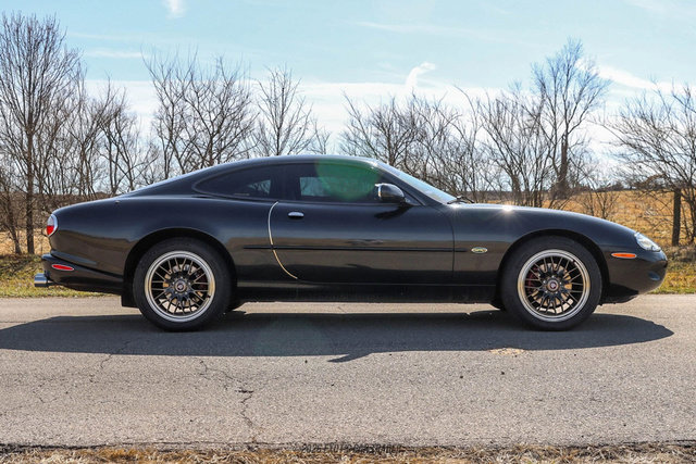 Used 1998 Jaguar XK8 Coupe image 9