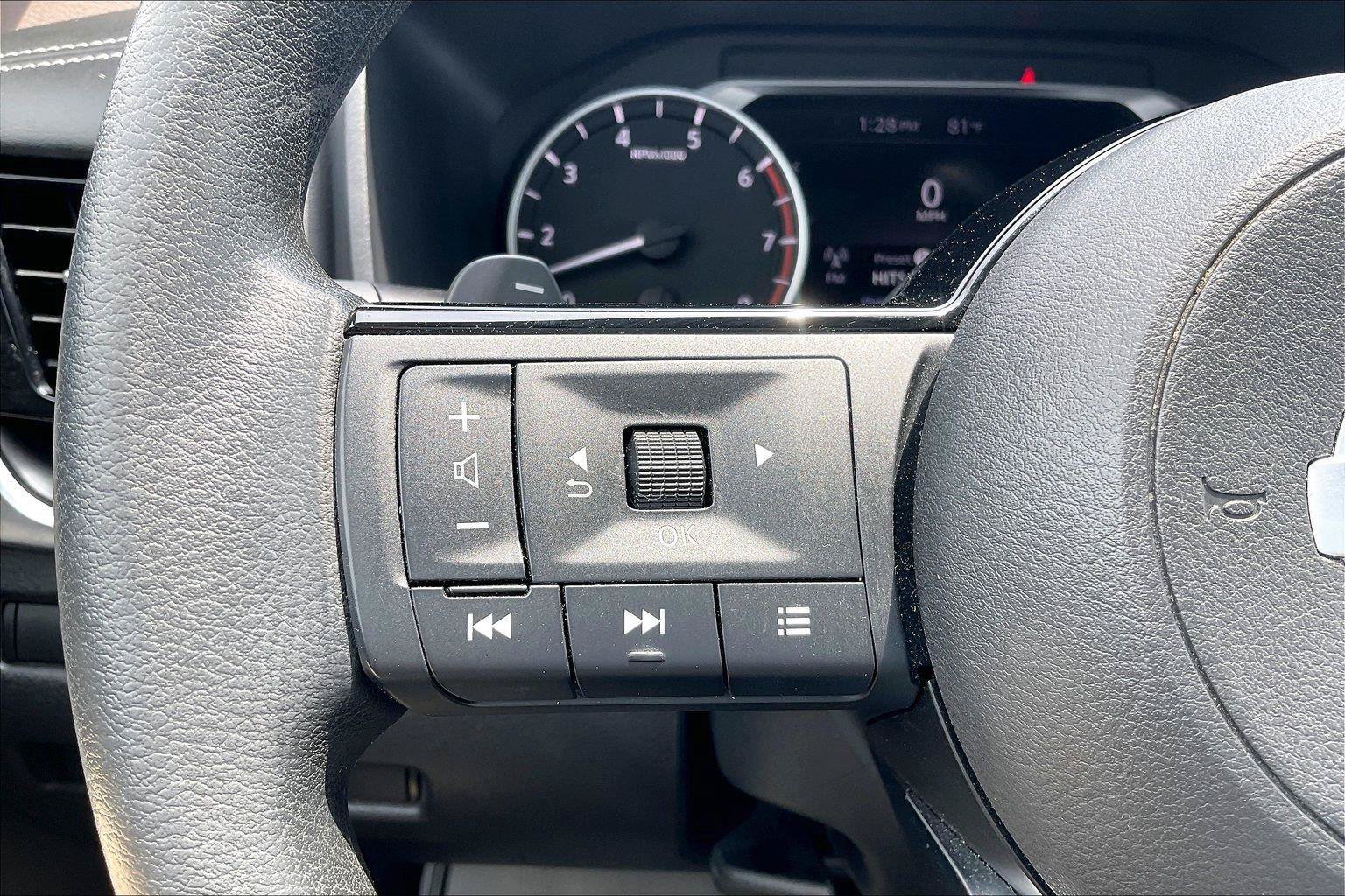 Certified 2021 Nissan Rogue SV FWD image 19