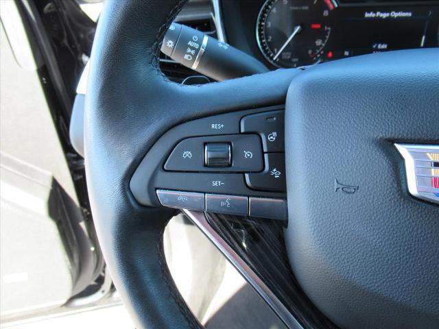 Used 2025 Cadillac XT6 Premium Luxury image 17