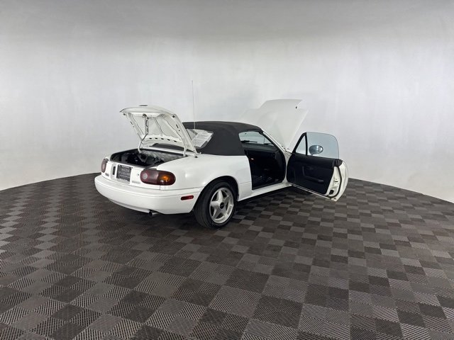 Used 1990 MAZDA MX-5 Miata image 14
