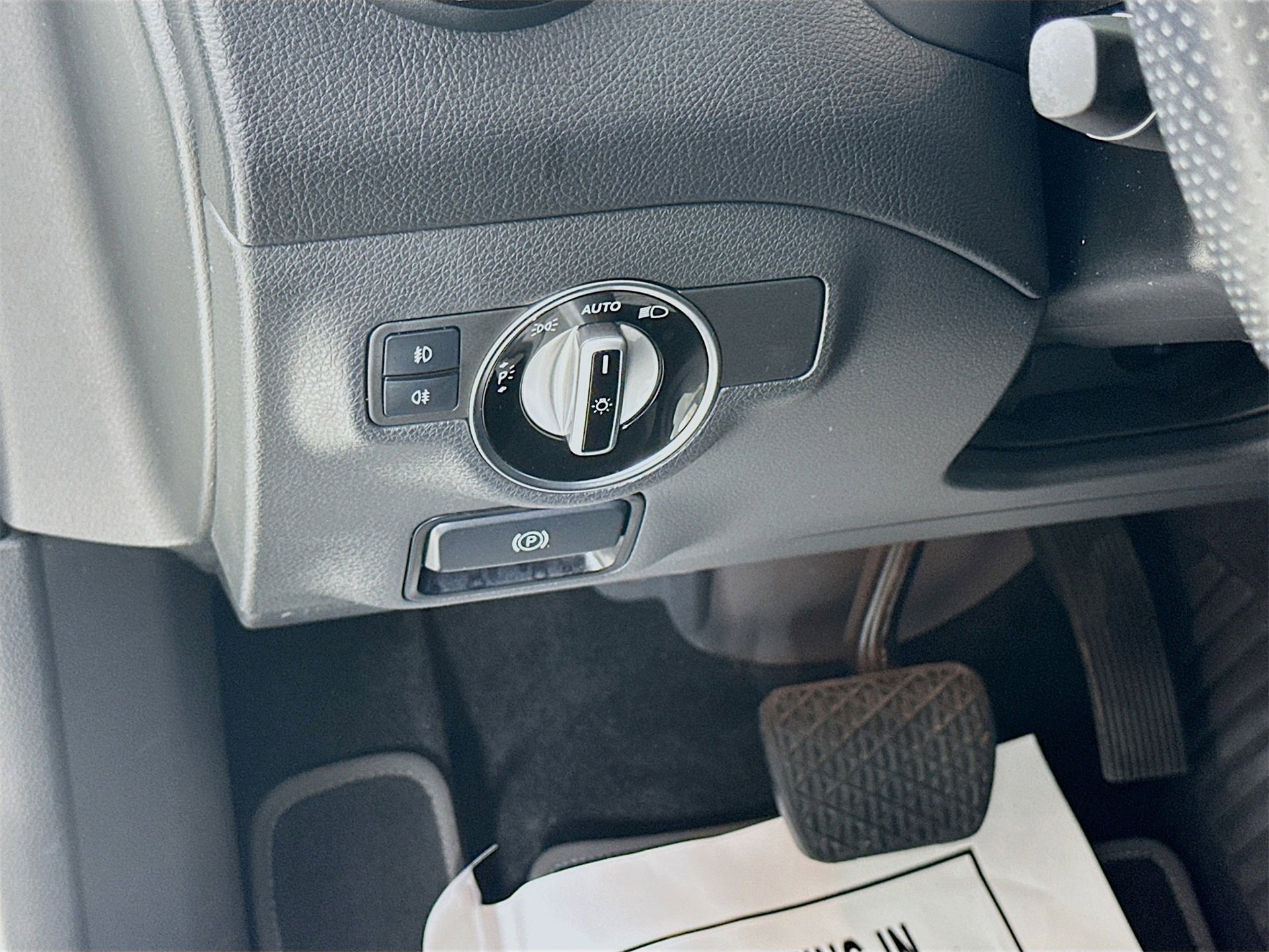 Used 2020 Mercedes-Benz GLA 250 4MATIC image 11