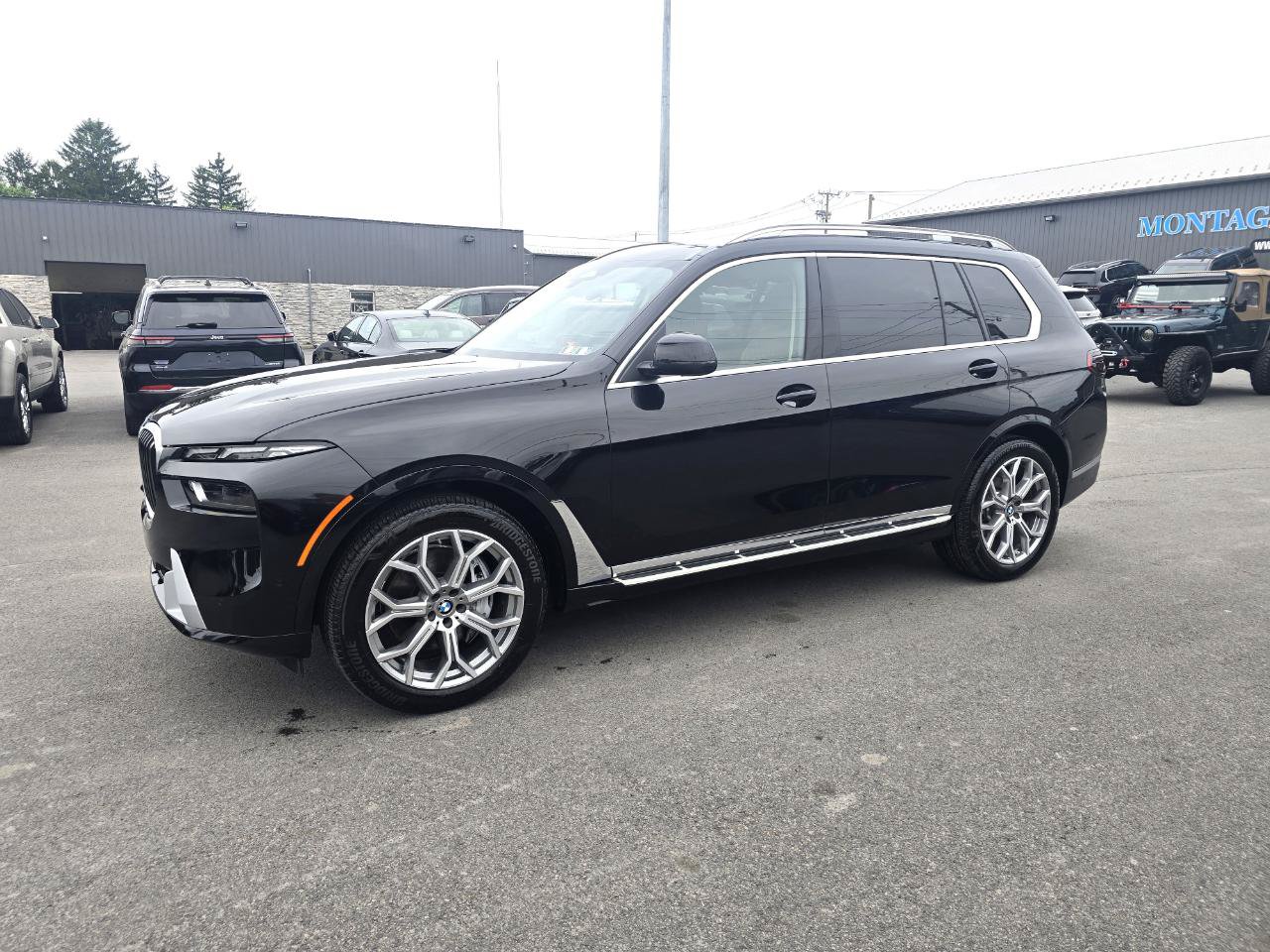 Used 2026 BMW X7 xDrive40i AWD/4WD image 3