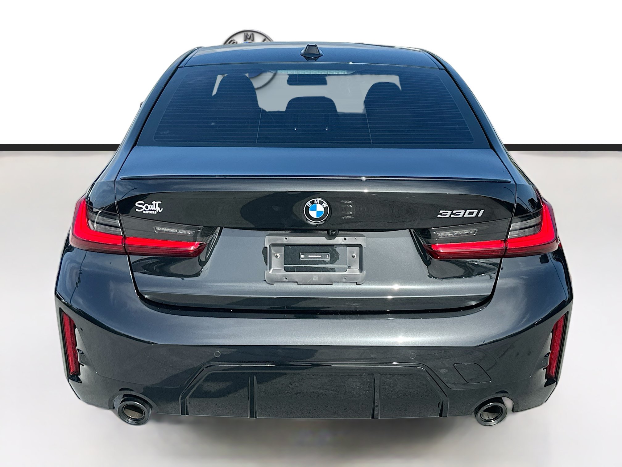 Used 2024 BMW 330i Sedan w/ M Sport Package RWD image 6