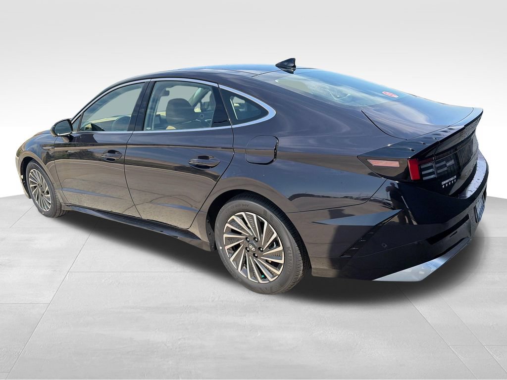 New 2026 Hyundai Sonata Limited FWD image 4