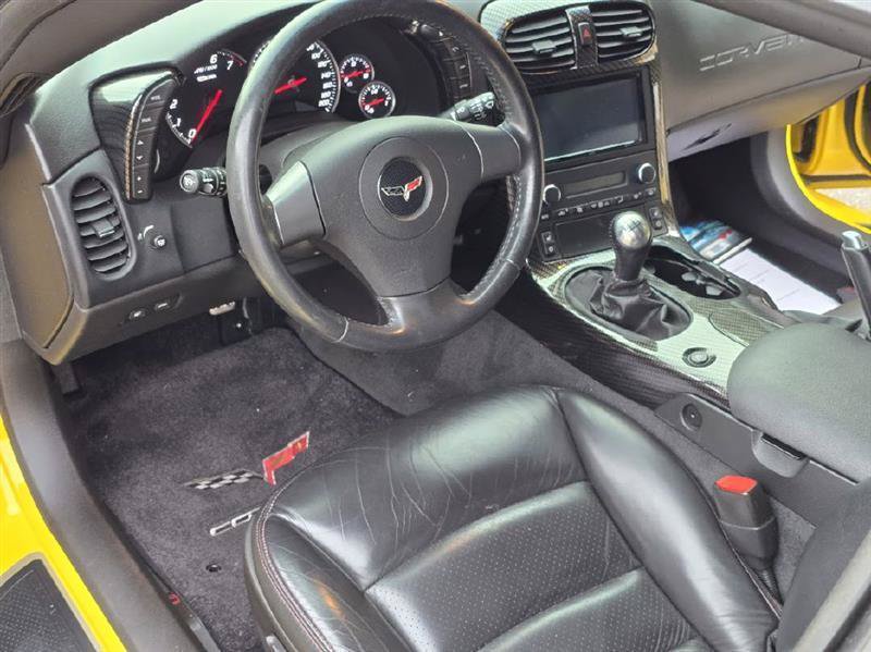 Used 2006 Chevrolet Corvette Z06 w/ Preferred Equipment Group RWD image 27