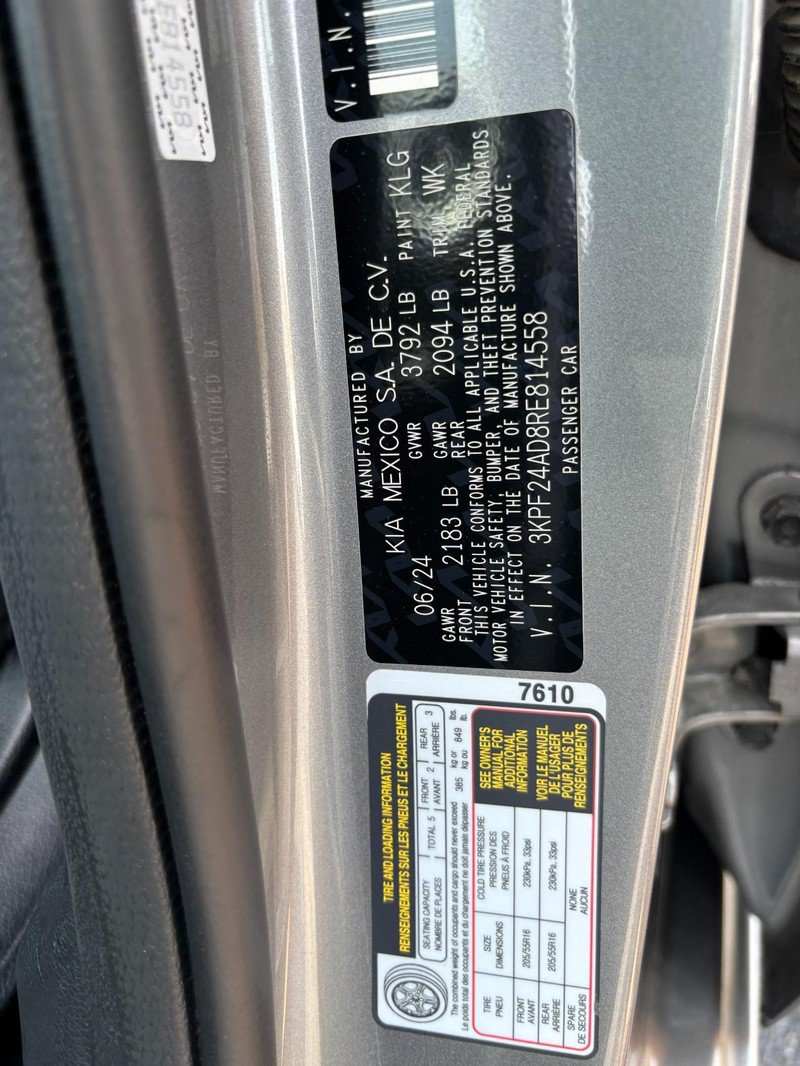Used 2024 Kia Forte LXS FWD image 16
