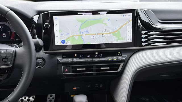 Used 2026 Toyota Camry SE w/ Multimedia Upgrade Package FWD image 25