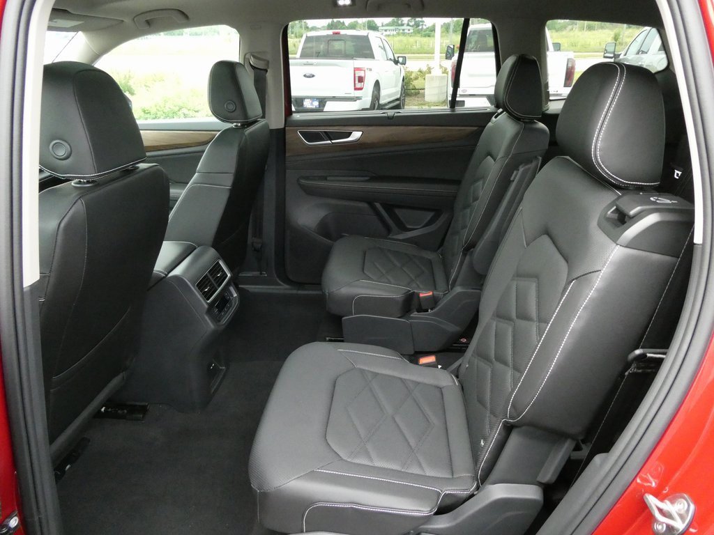 New 2025 Volkswagen Atlas SE image 38