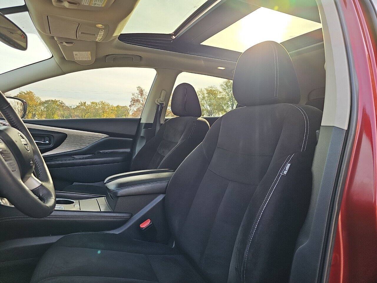 Used 2015 Nissan Murano SV w/ Premium Package AWD/4WD image 18