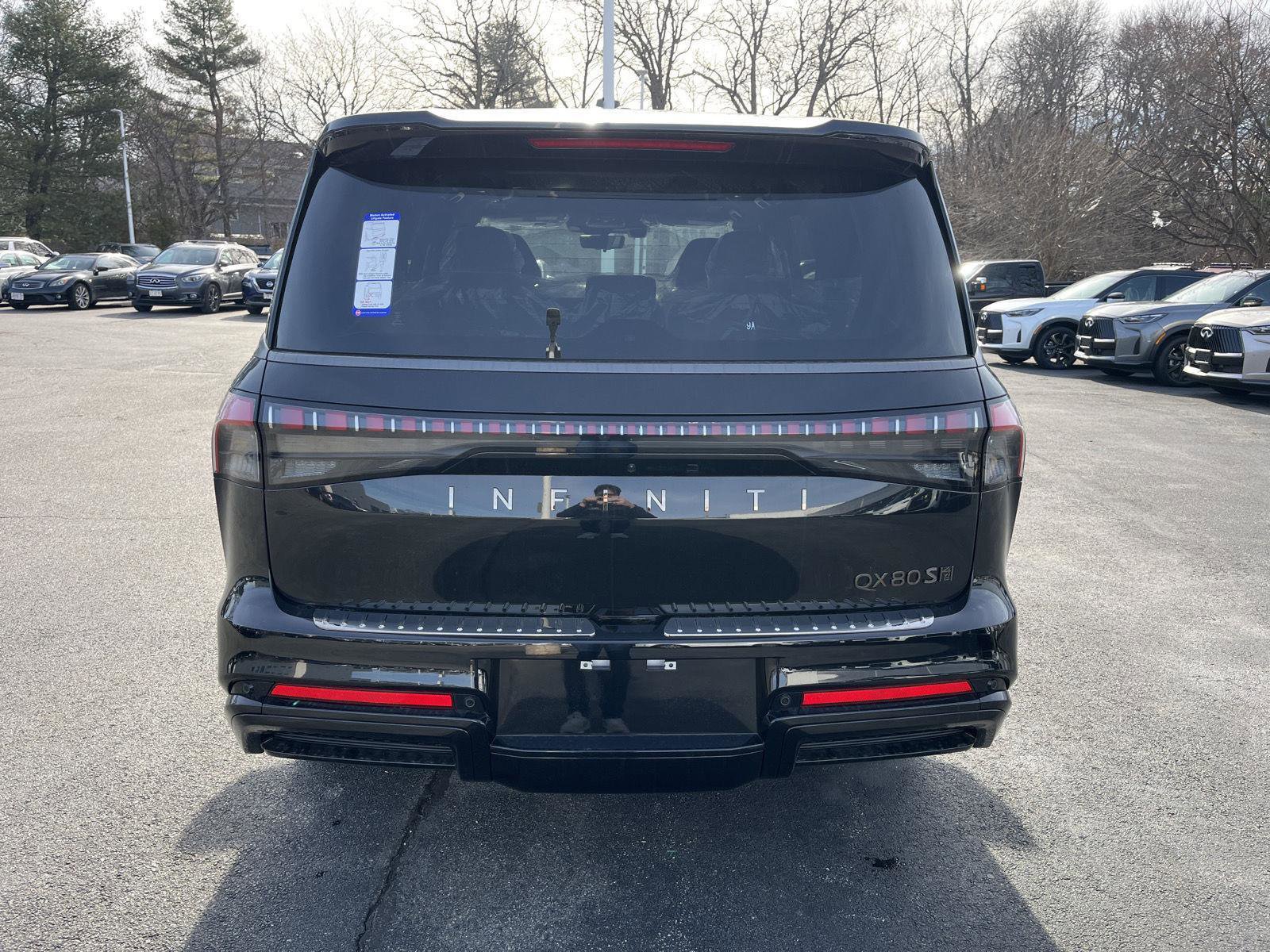 New 2026 INFINITI QX80 4WD w/ Sport Exterior Package image 4