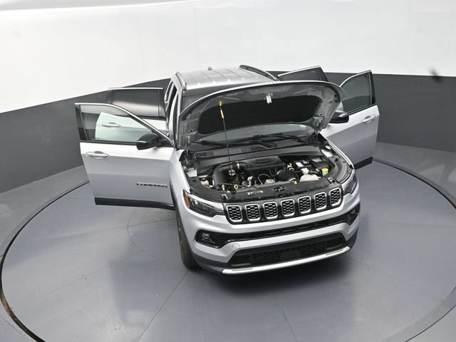 Used 2024 Jeep Compass Limited AWD/4WD image 30