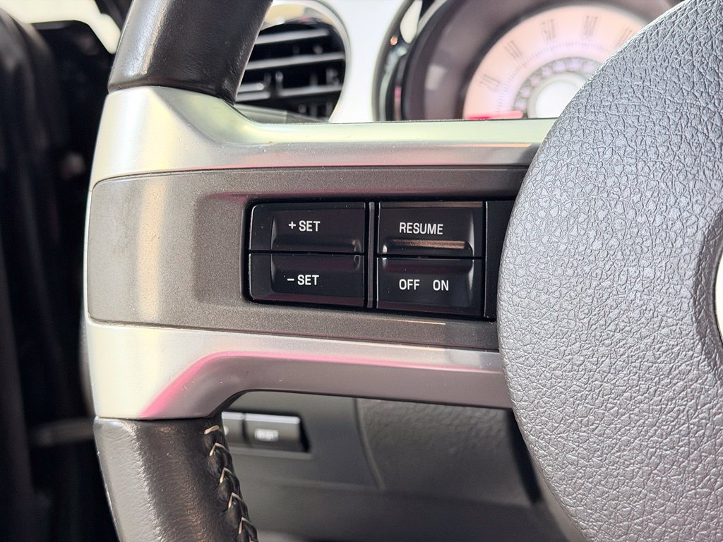 Used 2010 Ford Mustang GT RWD image 37
