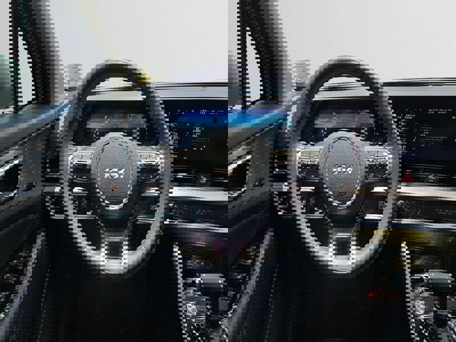 Used 2023 Kia Sportage SX image 12