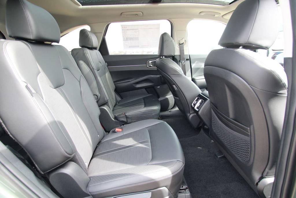 New 2026 Kia Sorento X-Line EX image 9