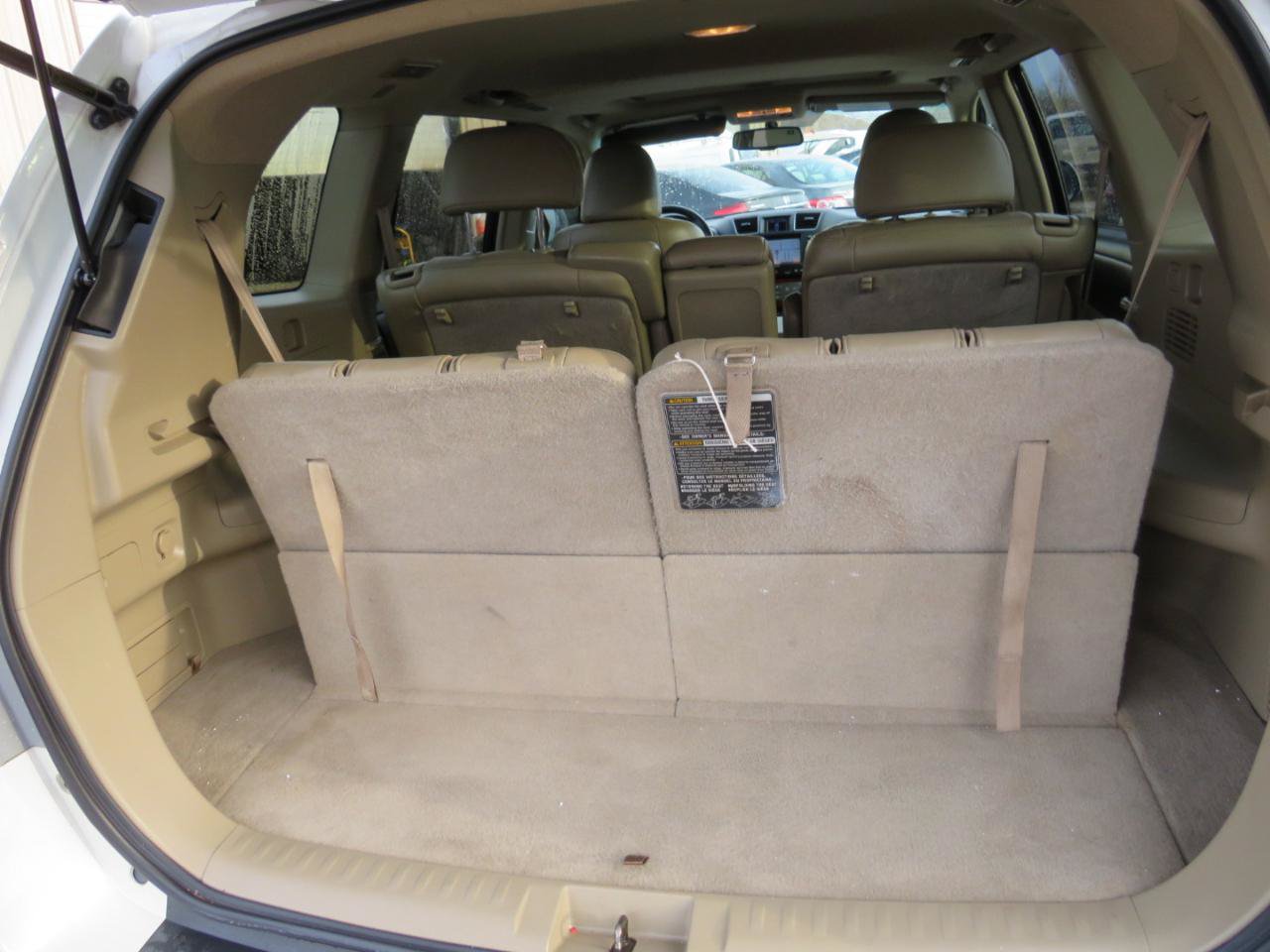 Used 2012 Toyota Highlander Limited w/ Tow Pkg FWD image 25