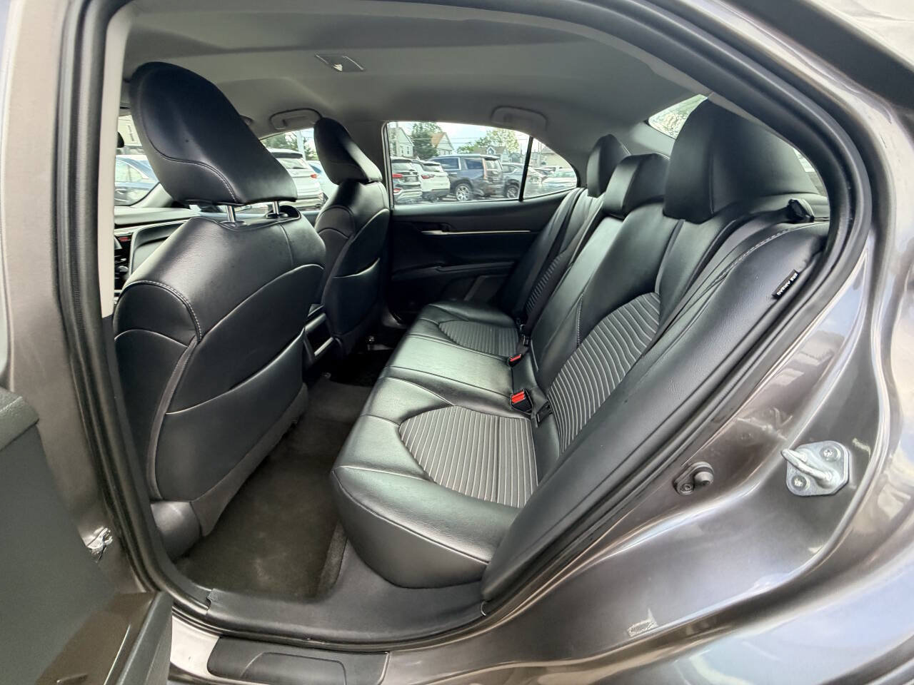 Used 2021 Toyota Camry LE FWD image 43