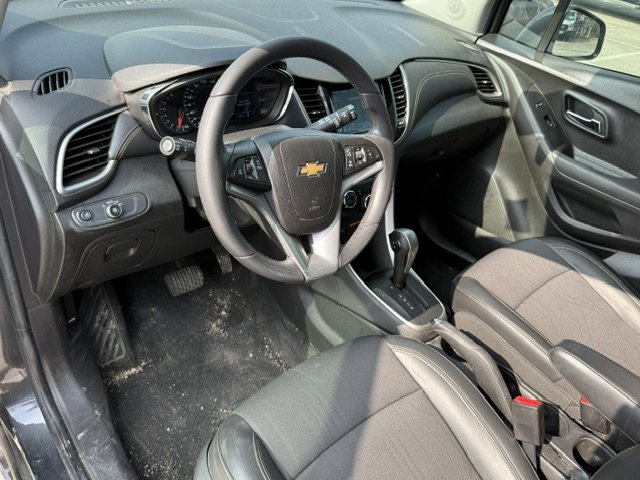 Used 2018 Chevrolet Trax LT w/ LT Convenience Package FWD image 7