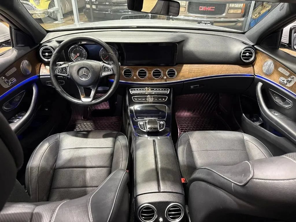 Used 2017 Mercedes-Benz E 400 4MATIC Wagon image 14