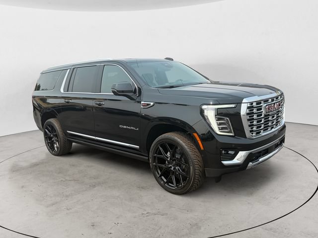 Used 2026 GMC Yukon XL Denali w/ Sun & Power Step Package AWD/4WD image 3