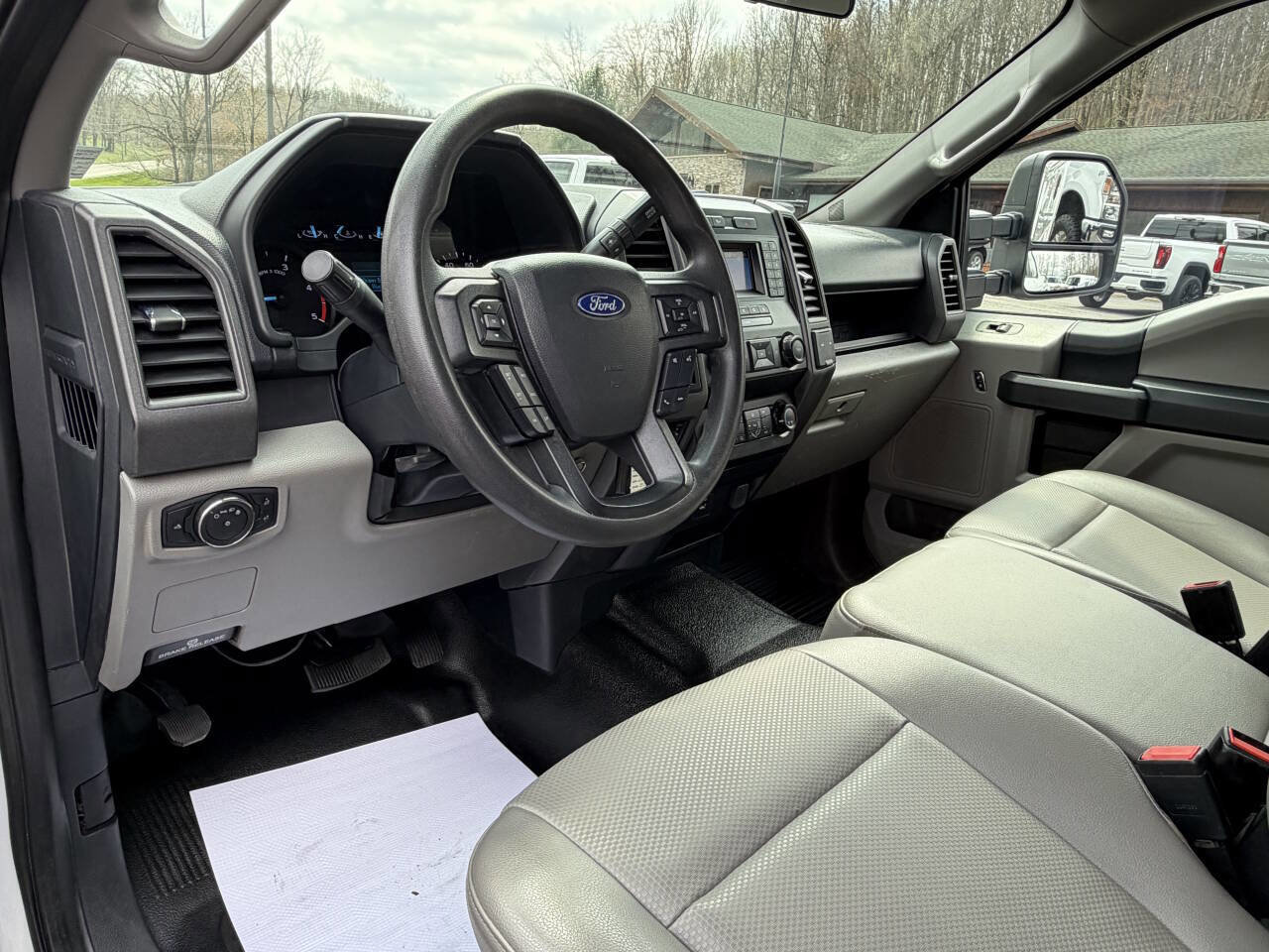 Used 2022 Ford F350 XL w/ Power Equipment Group image 20