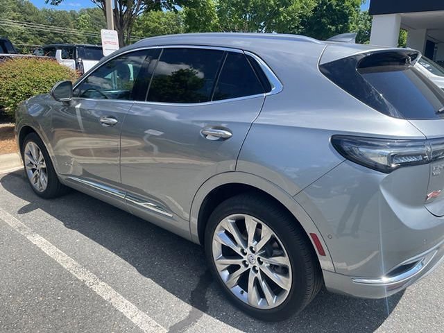 Used 2023 Buick Envision Avenir AWD/4WD image 2