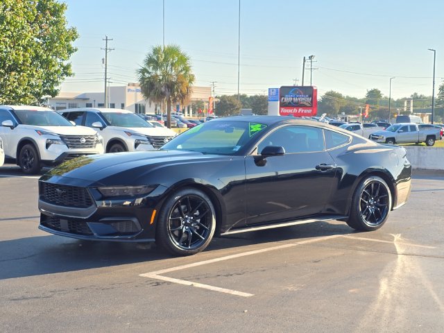 Used 2024 Ford Mustang Coupe RWD image 7