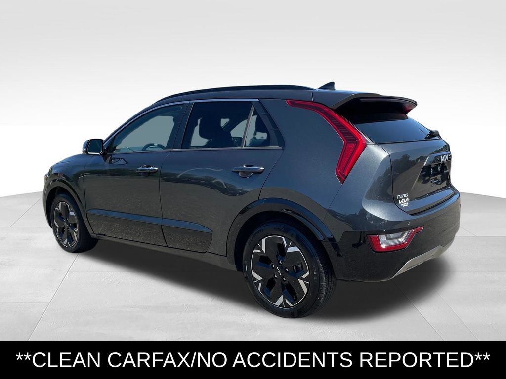 Used 2023 Kia Niro Wave w/ Wave Preserve Package FWD image 3