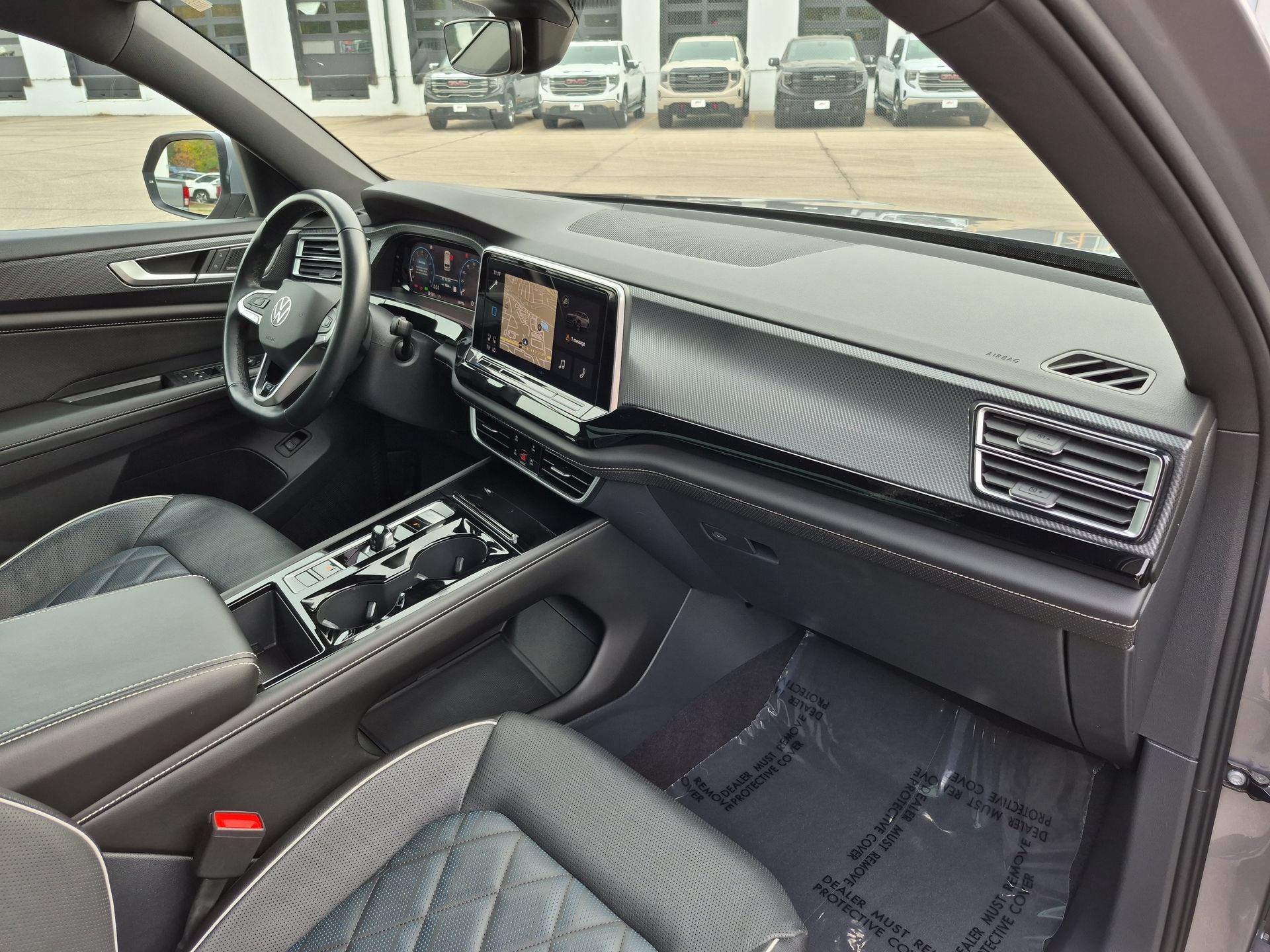 Used 2024 Volkswagen Atlas Cross Sport SEL Premium R-Line AWD/4WD image 32
