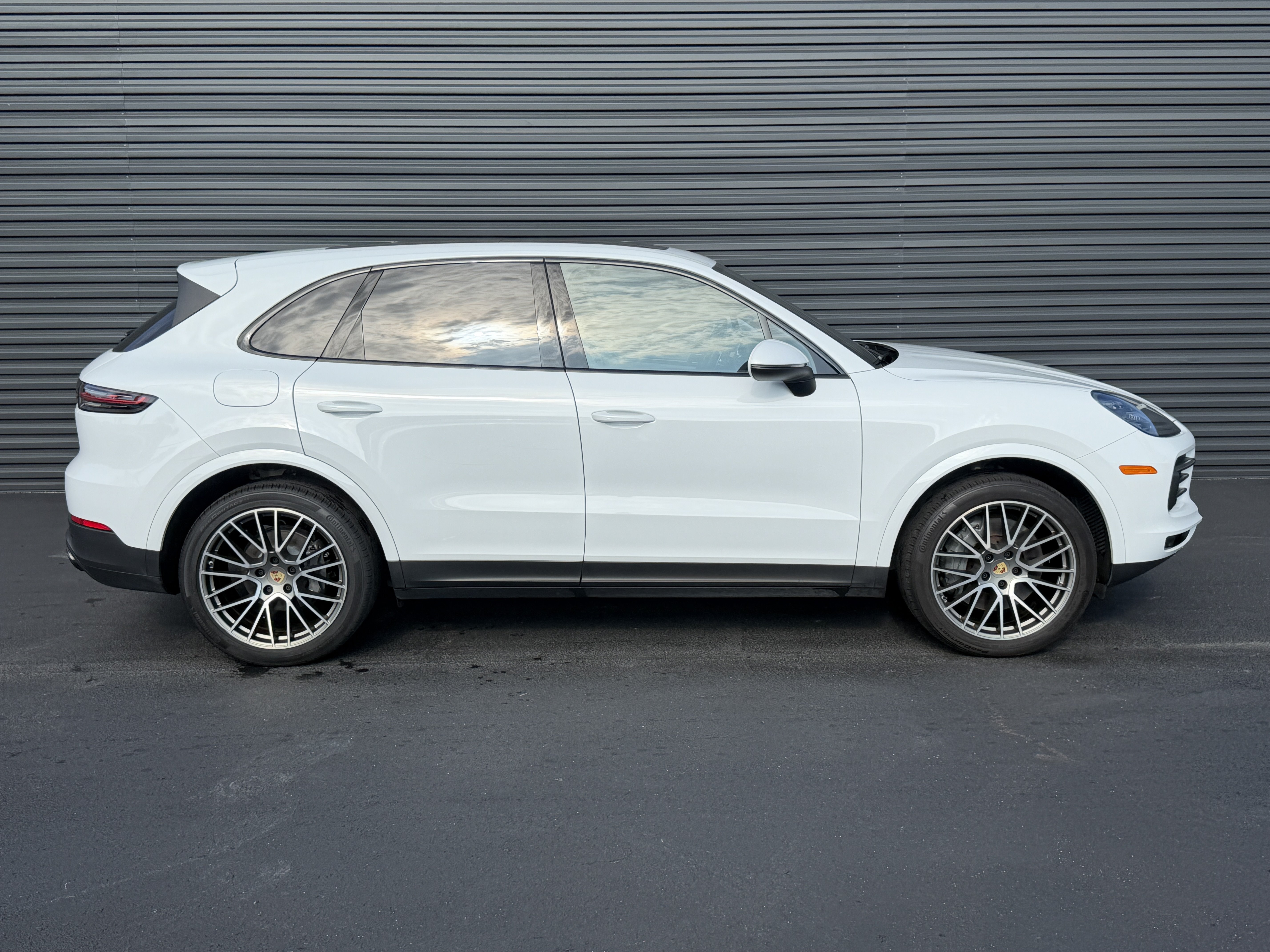 Certified 2023 Porsche Cayenne S Platinum AWD/4WD image 8