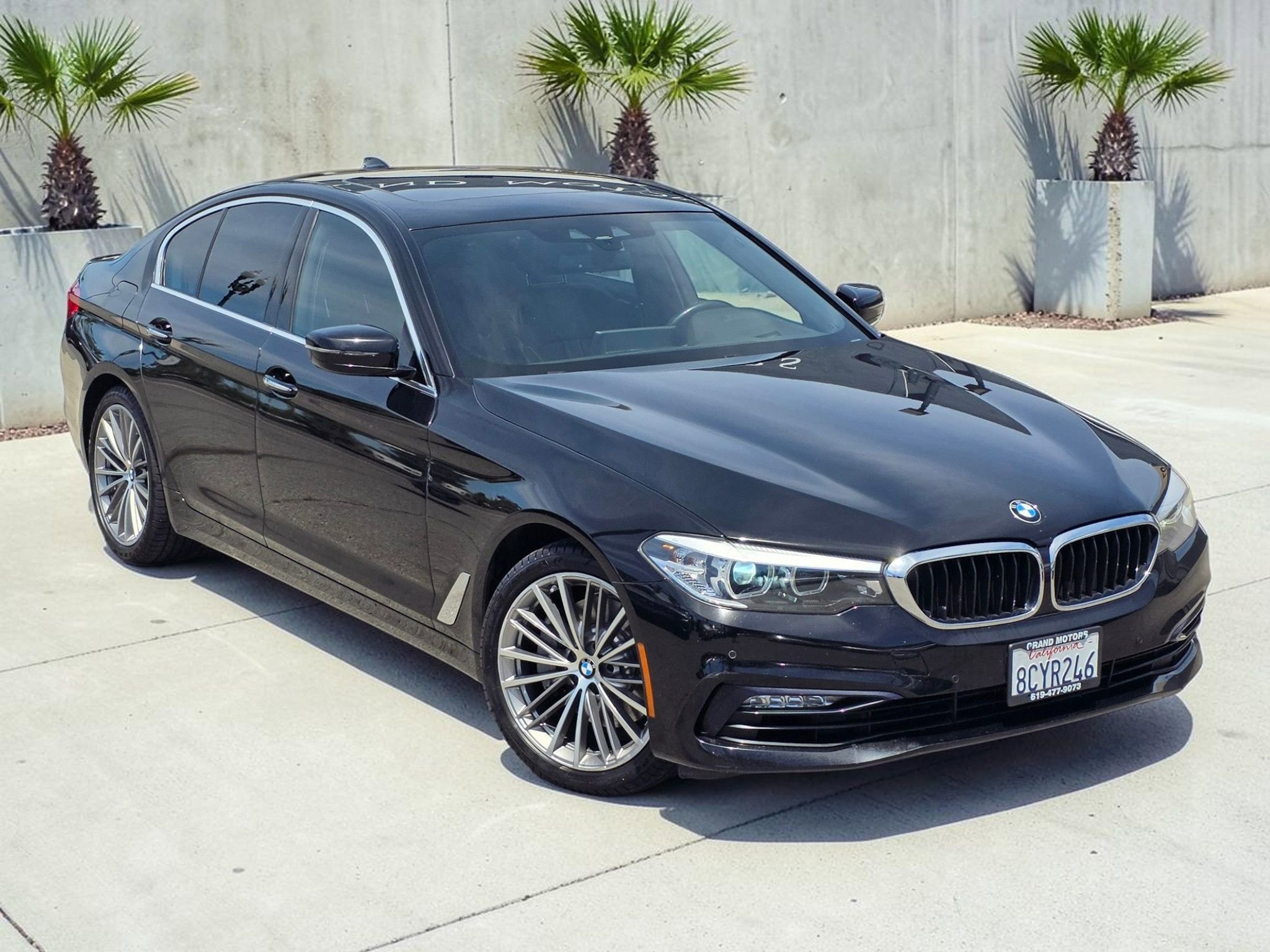 Used 2018 BMW 530i RWD image 2