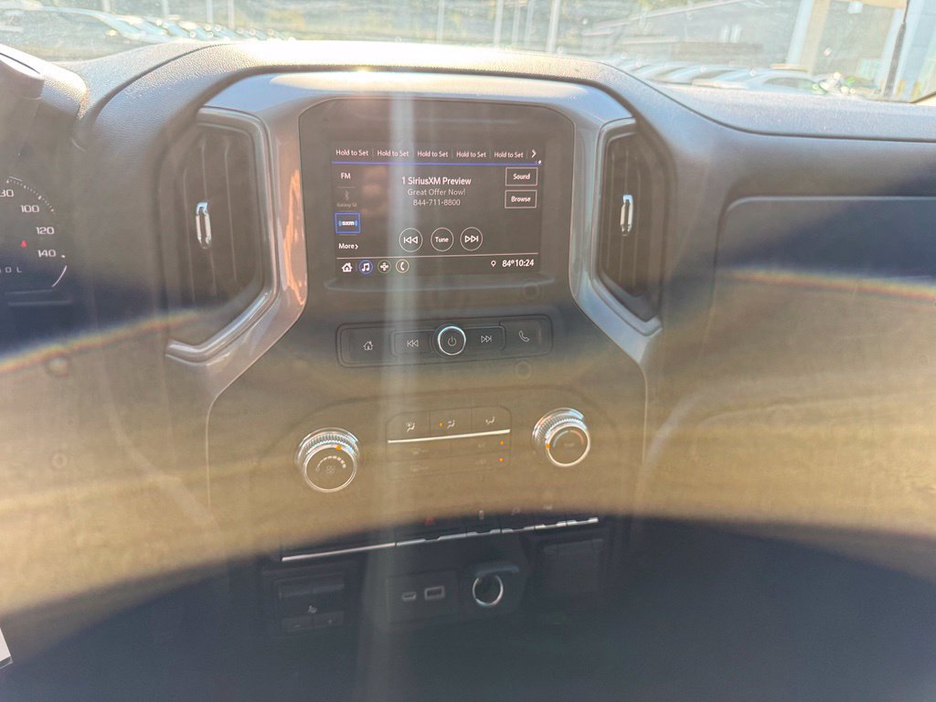 Used 2022 GMC Sierra 3500 Pro w/ Convenience Package RWD image 9
