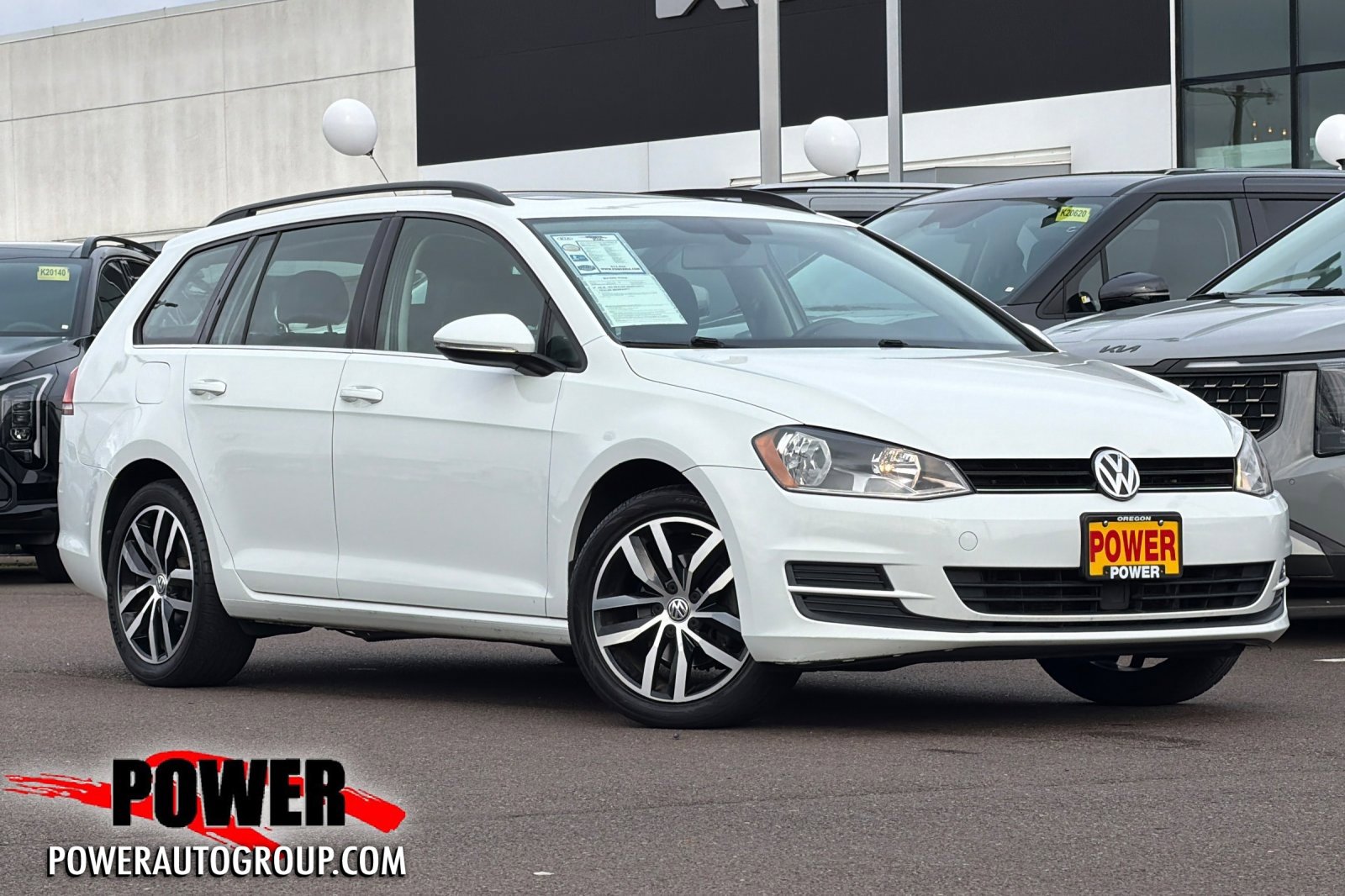 Used 2016 Volkswagen Golf Limited Edition image 1