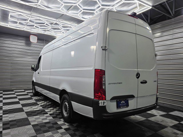 Used 2022 Mercedes-Benz Sprinter 2500 image 8
