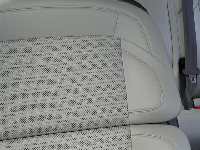 New 2026 Lincoln Nautilus Reserve AWD/4WD image 16
