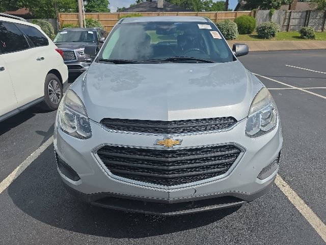Used 2017 Chevrolet Equinox LS AWD/4WD image 2