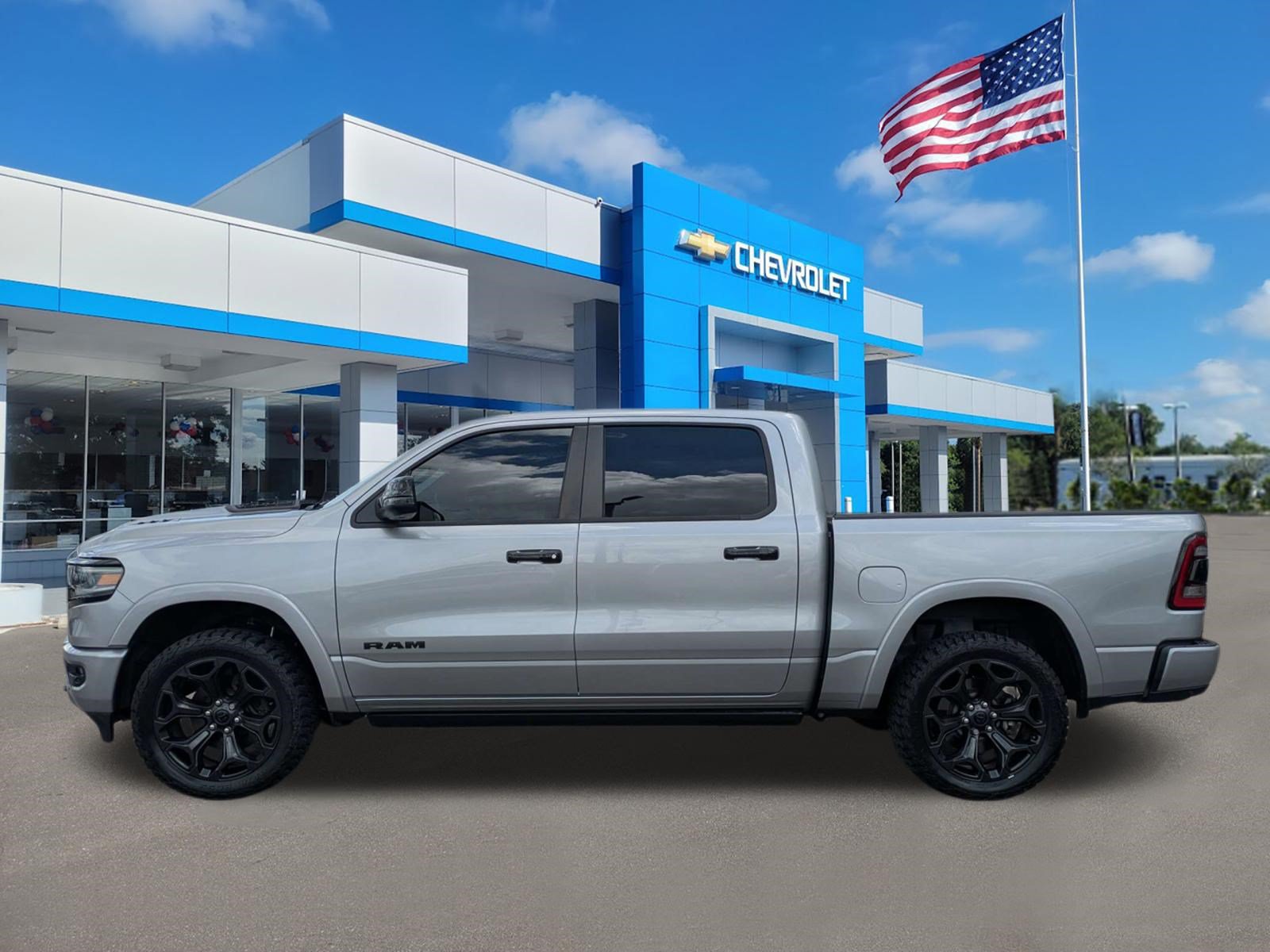 Used 2023 RAM 1500 Limited AWD/4WD image 6