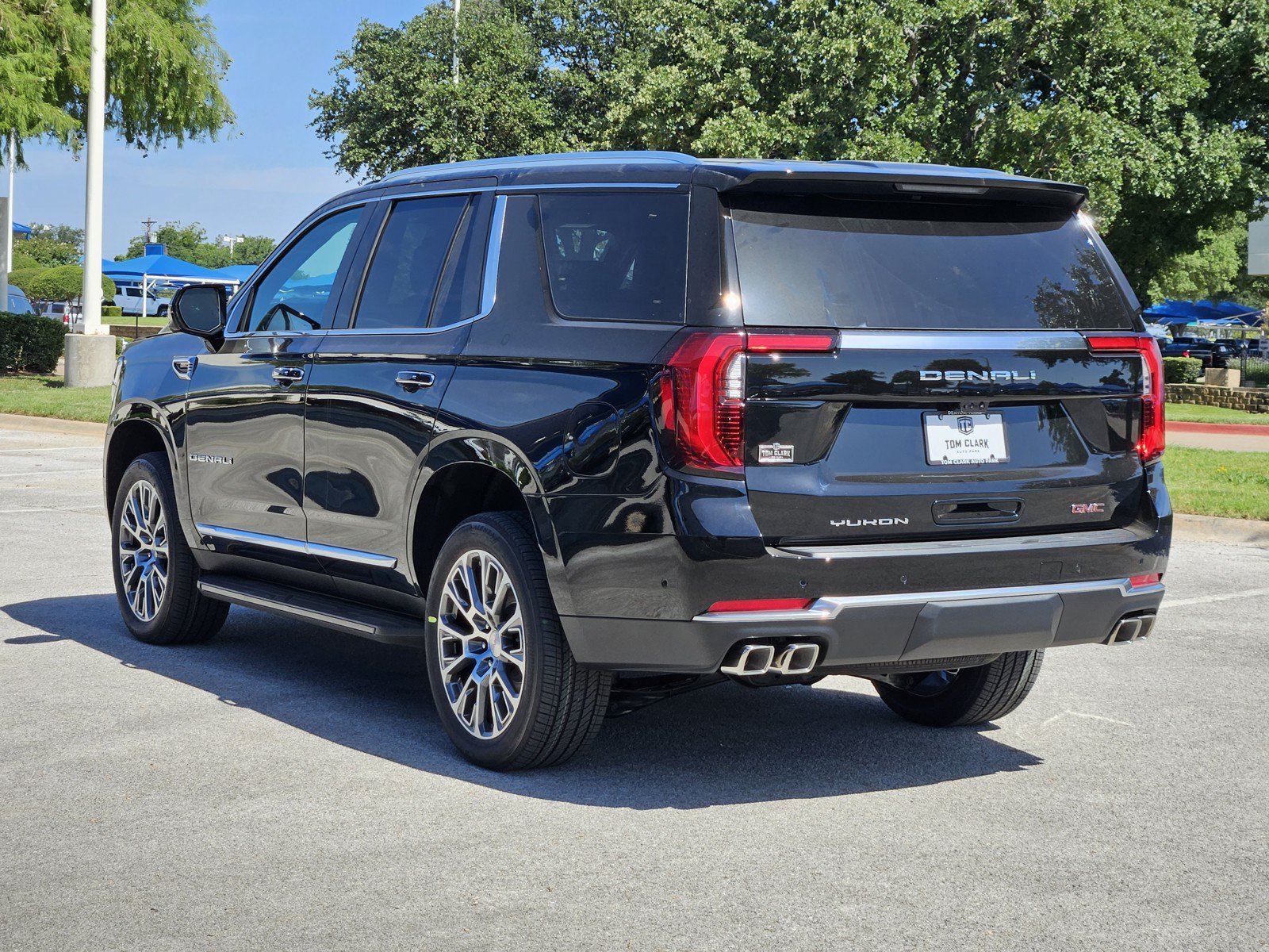 New 2026 GMC Yukon Denali w/ Advanced Technology Package AWD/4WD image 4