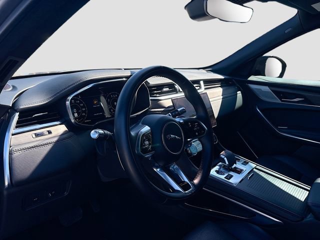 Used 2021 Jaguar F-PACE S image 25